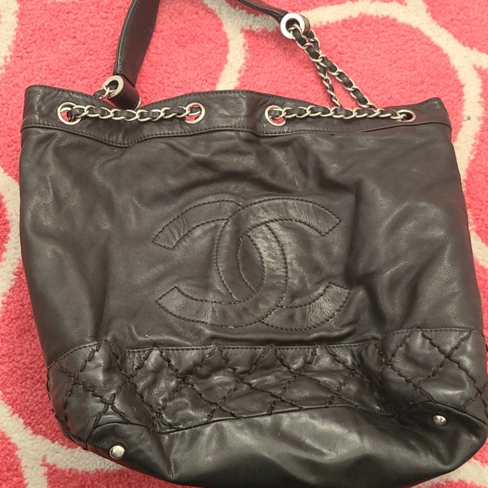 Chanel leather bag